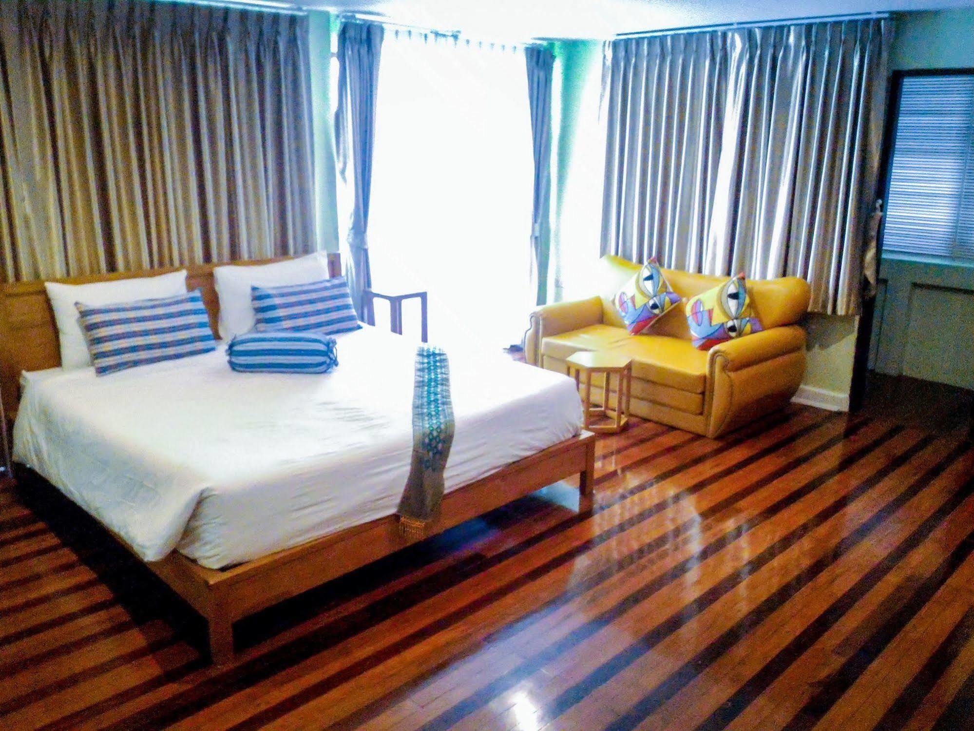 אודון תאני Delio Boutique Hotel מראה חיצוני תמונה